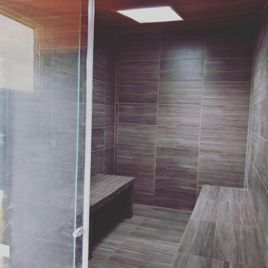 Casa De Piedra Con Jacuzzi