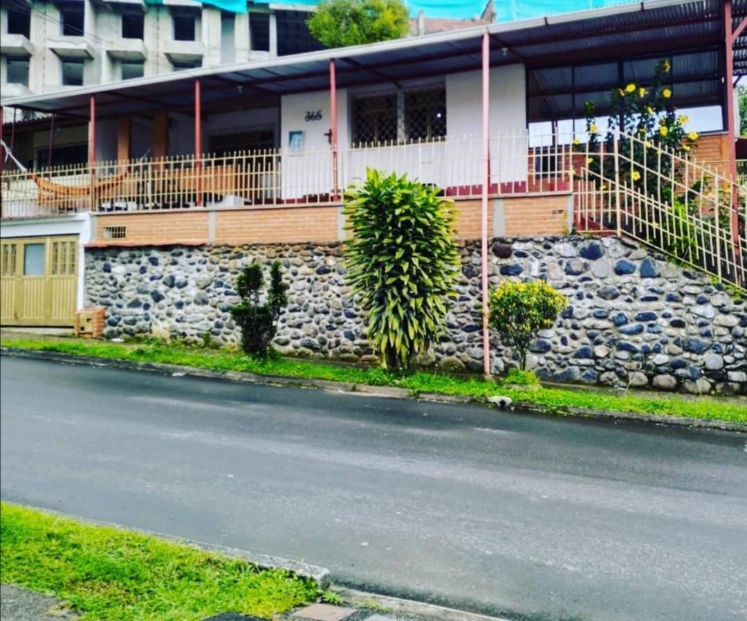 Casa De Piedra Con Jacuzzi Apartment *